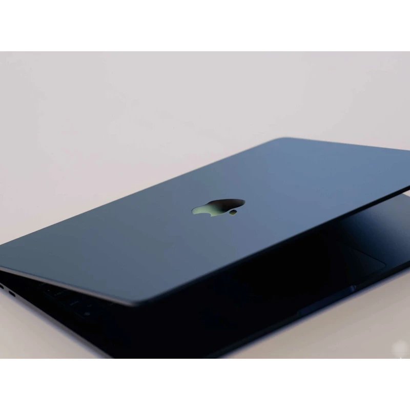 لپ تاپ 13.6 اینچ اپل مدل MacBook Air MLY33 2022 LLA-M2-8GB RAM-256GB SSD