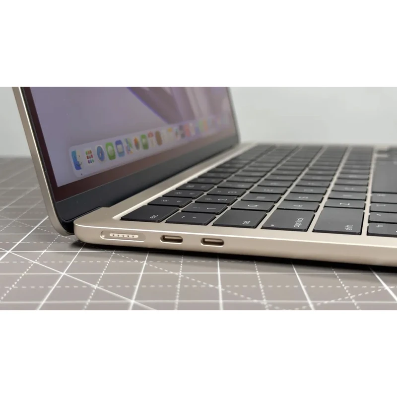 لپ تاپ 13.6 اینچی اپل مدل MacBook Air MRXT3 2024 ZPA-M3-8GB RAM-256GB SSD
